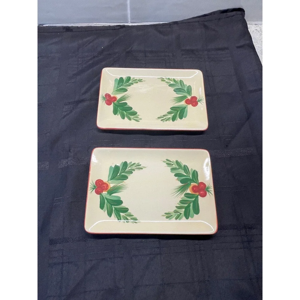 2 Southern Living at Home Gail Pittman Christmas Memories platters/trays mint!